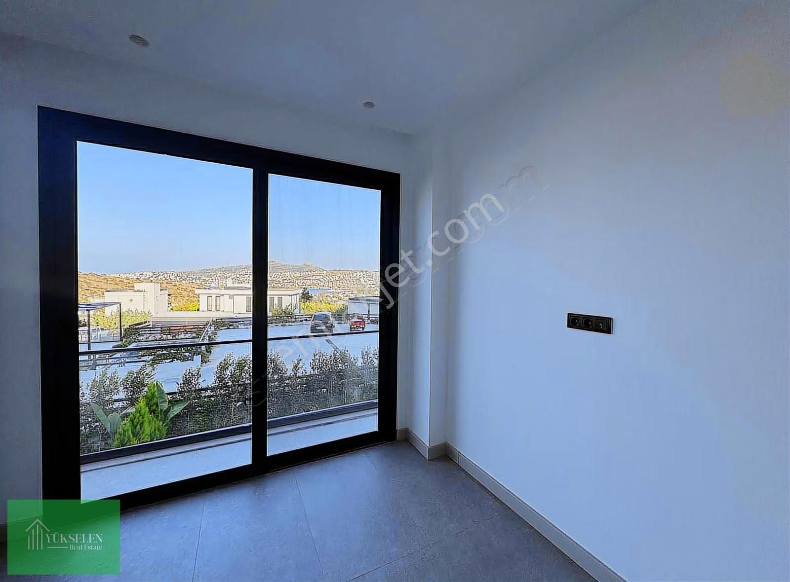 Deniz Manzaralı Eşyasız Özel Havuzlu Tek Kat Villa - Görsel 6