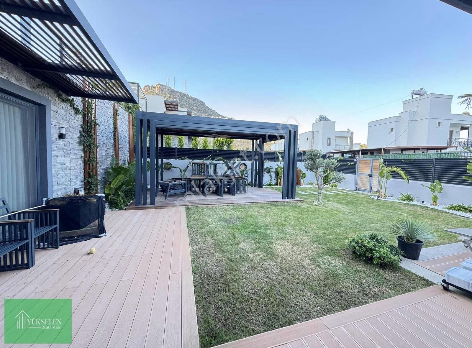 Müstakil Girişli Özel Havuzlu Denize 500m Modern Villa - Görsel 11