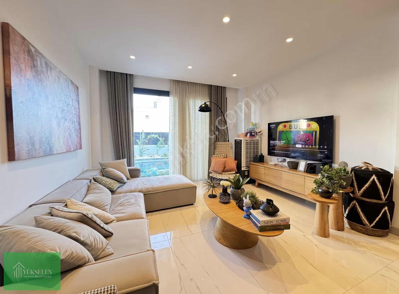 Müstakil Girişli Özel Havuzlu Denize 500m Modern Villa - Görsel 3