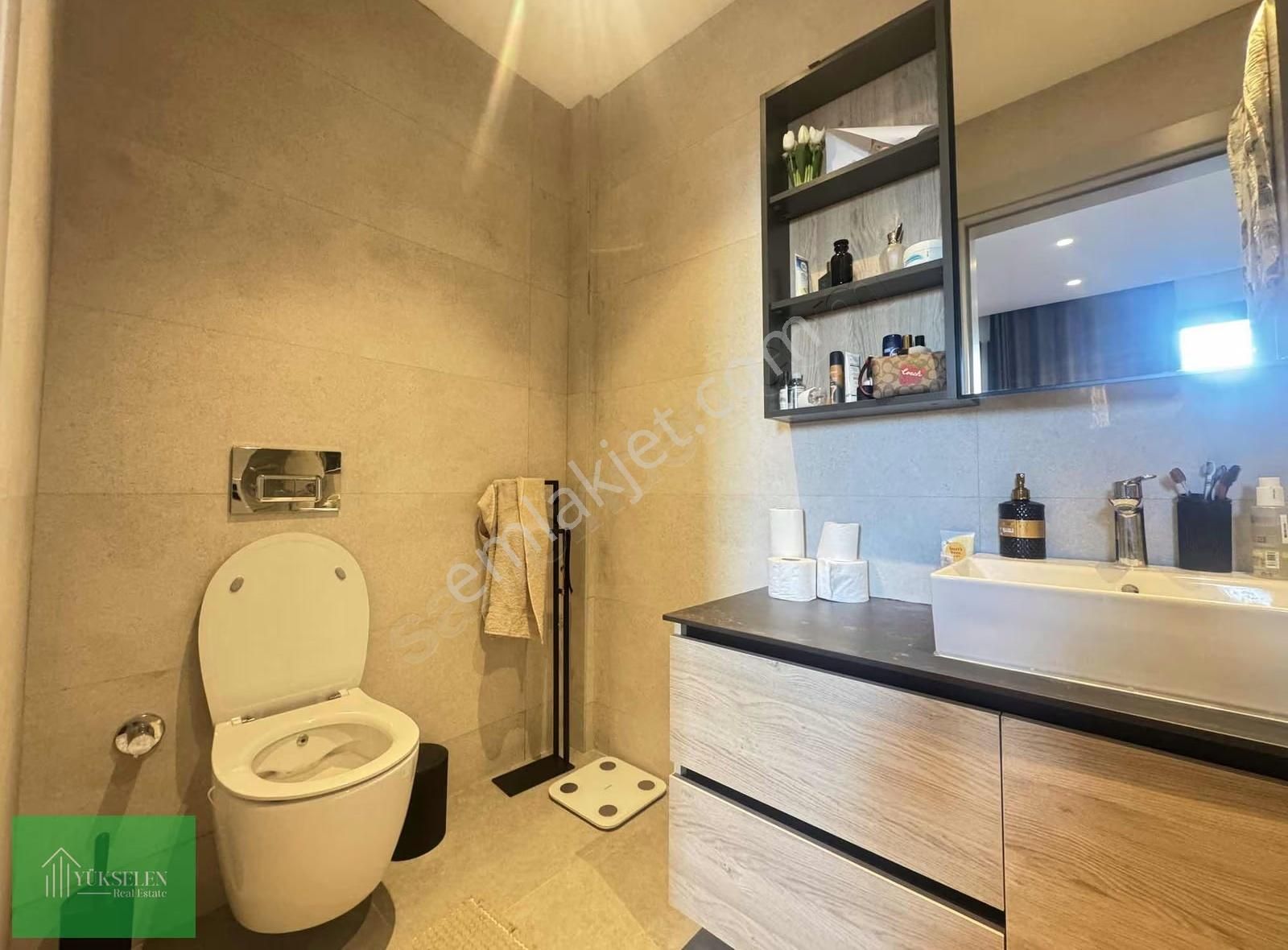 Müstakil Girişli Özel Havuzlu Denize 500m Modern Villa - Görsel 17