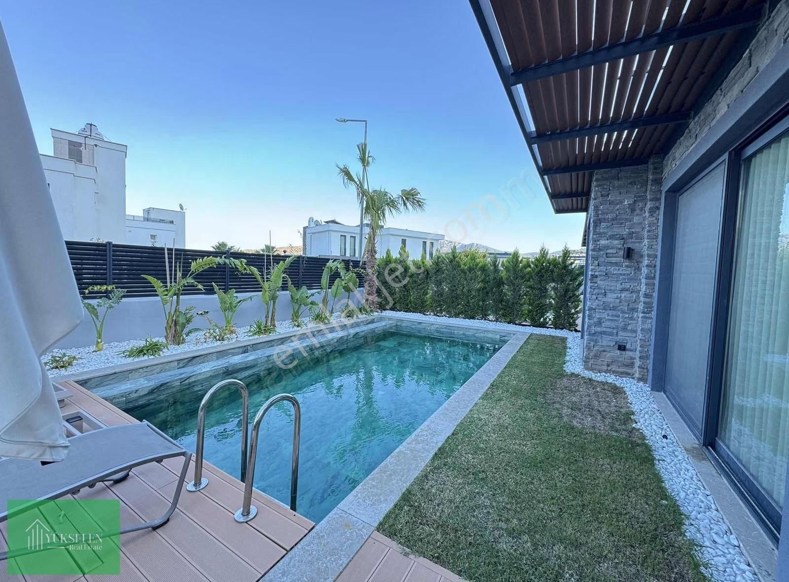 Müstakil Girişli Özel Havuzlu Denize 500m Modern Villa - Görsel 6