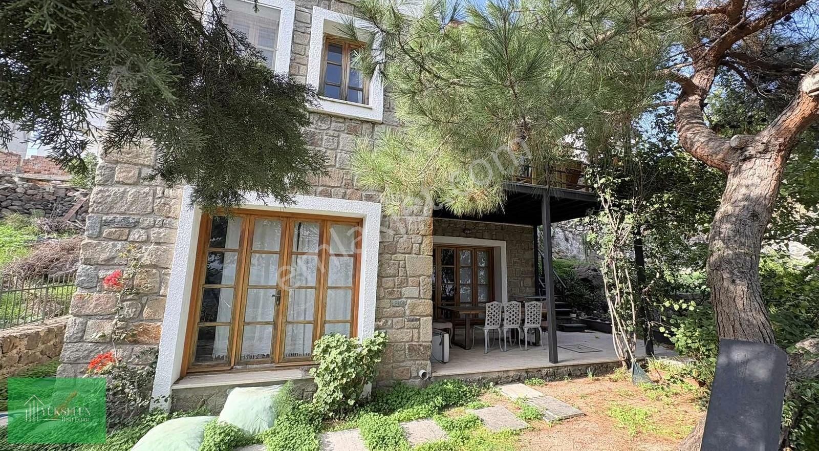 Yalıkavak Deniz Manzaralı İzole Müstakil Kiralık Taş Villa