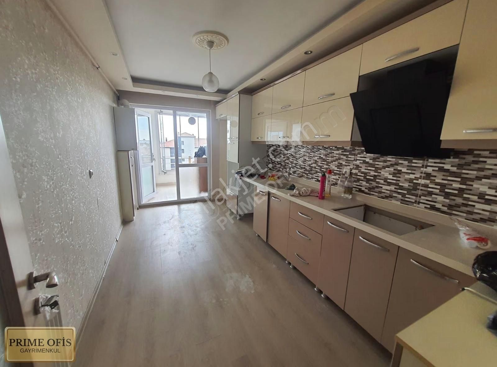 3+1 Asansörlü Yapılı Yayla Da 10 Yıllık Bina Porsuk Cad. Yakın - Görsel 13