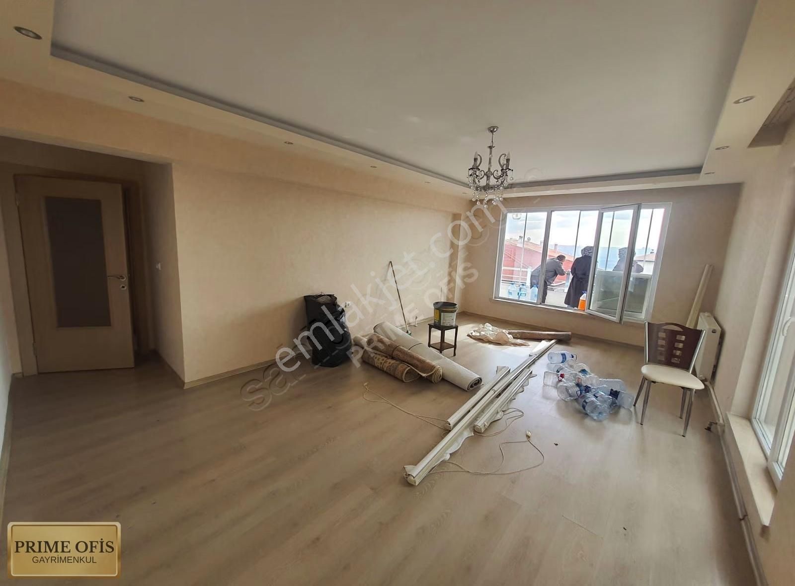 3+1 Asansörlü Yapılı Yayla Da 10 Yıllık Bina Porsuk Cad. Yakın - Görsel 2