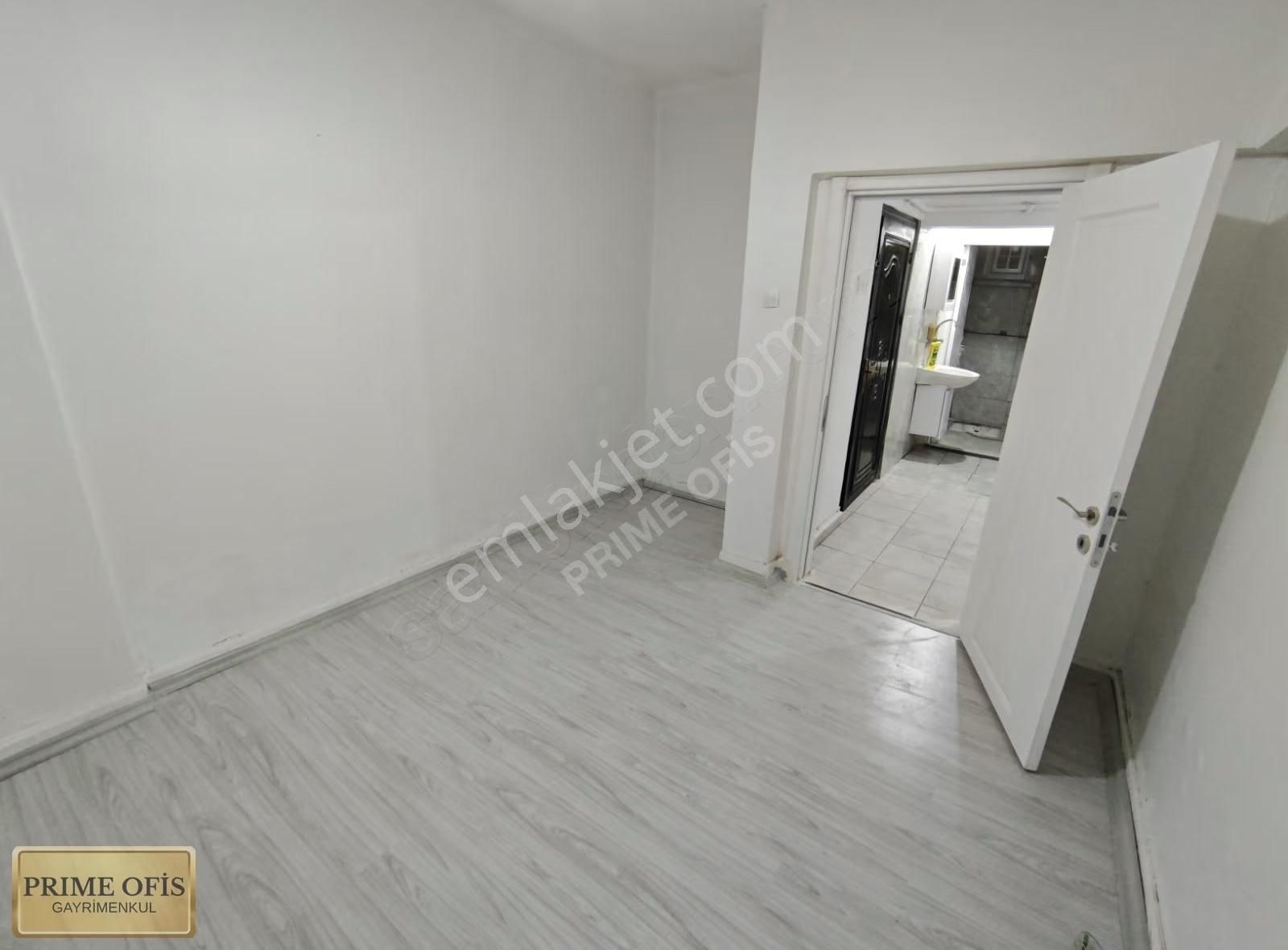 Demet Lale Mah.de Metroya Çok Yakın İçi Yapılı 3+1 Satılık Daire - Görsel 31