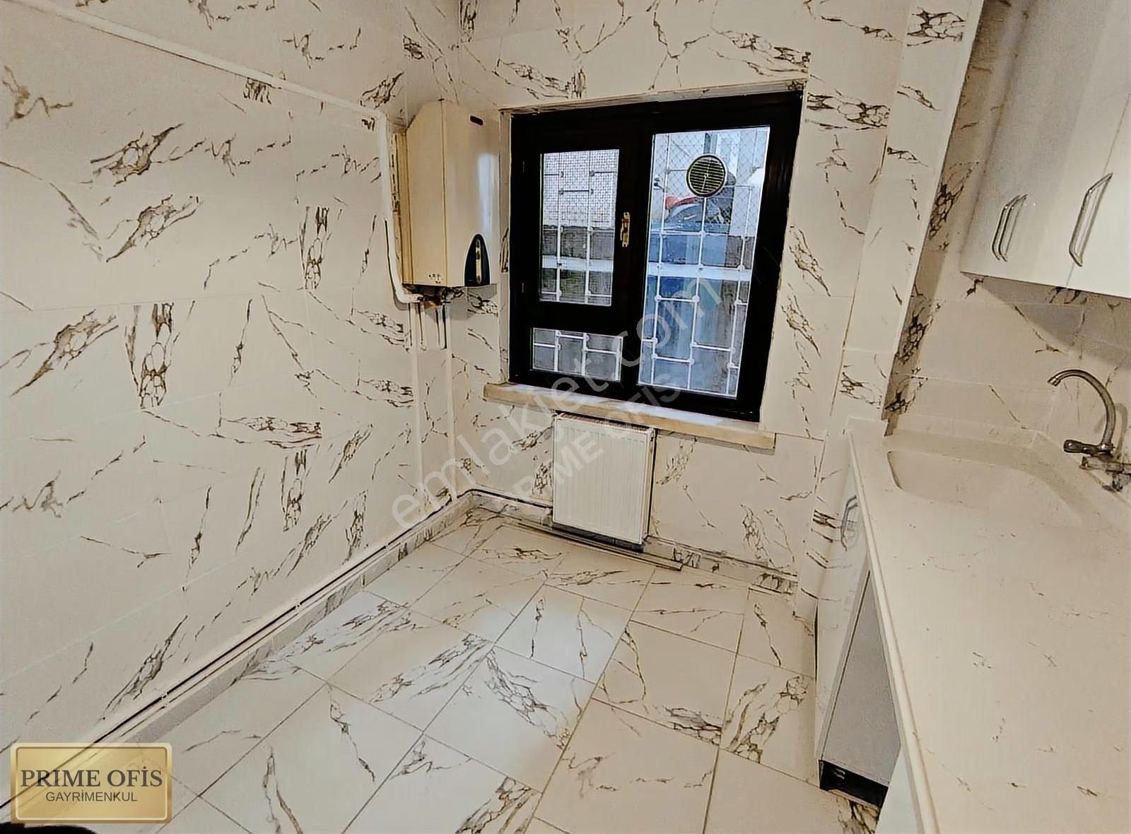 Demet Lale Mah.de Metroya Çok Yakın İçi Yapılı 3+1 Satılık Daire - Görsel 5