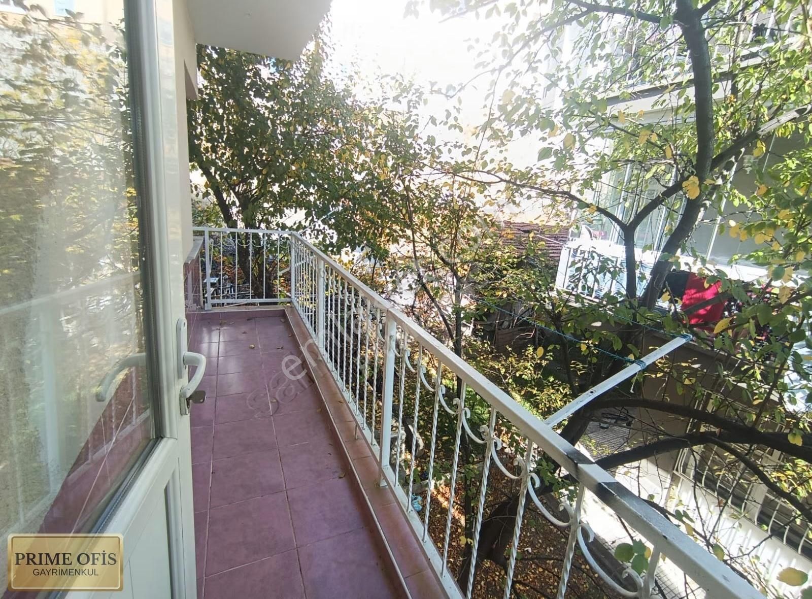 Hem Merkezi Hem Huzurlu Konumda 3+1 Kiralık Daire - Görsel 21