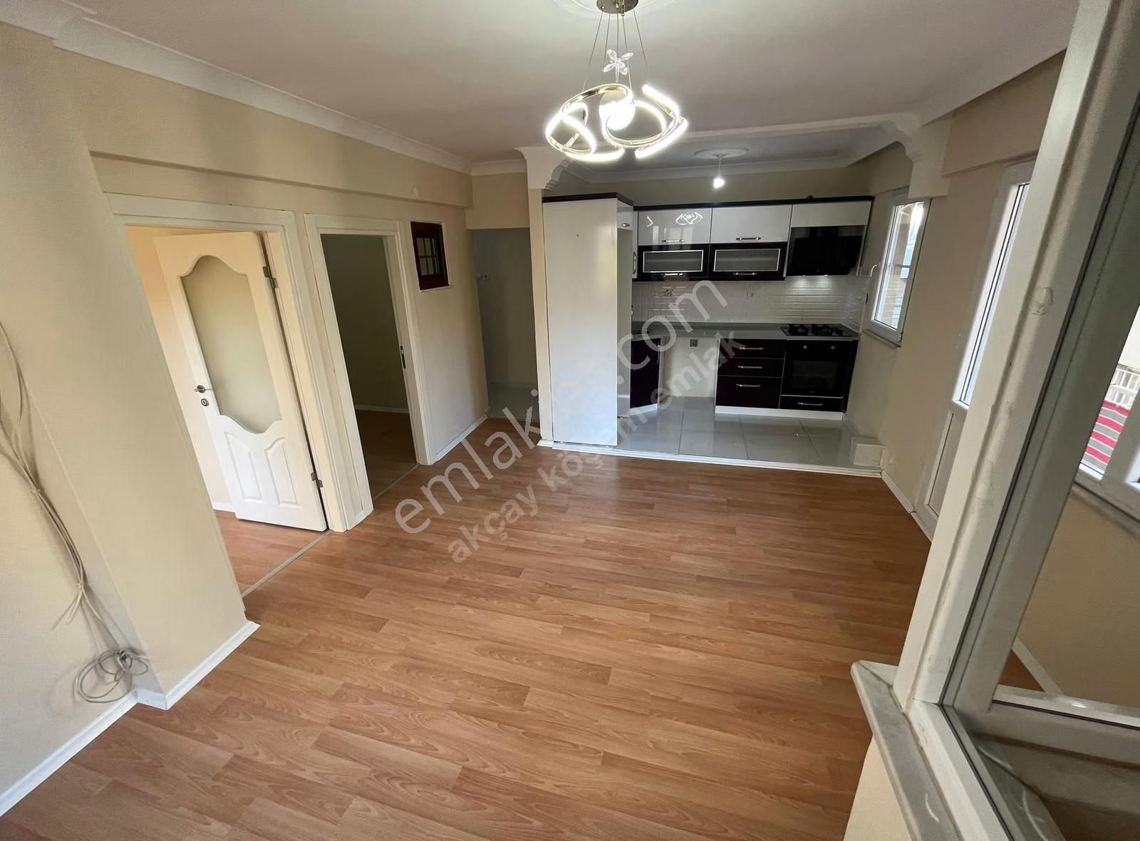 Akçay Köşemden Denize Yürüme Mesafesinde 2+1 Satılık Daire