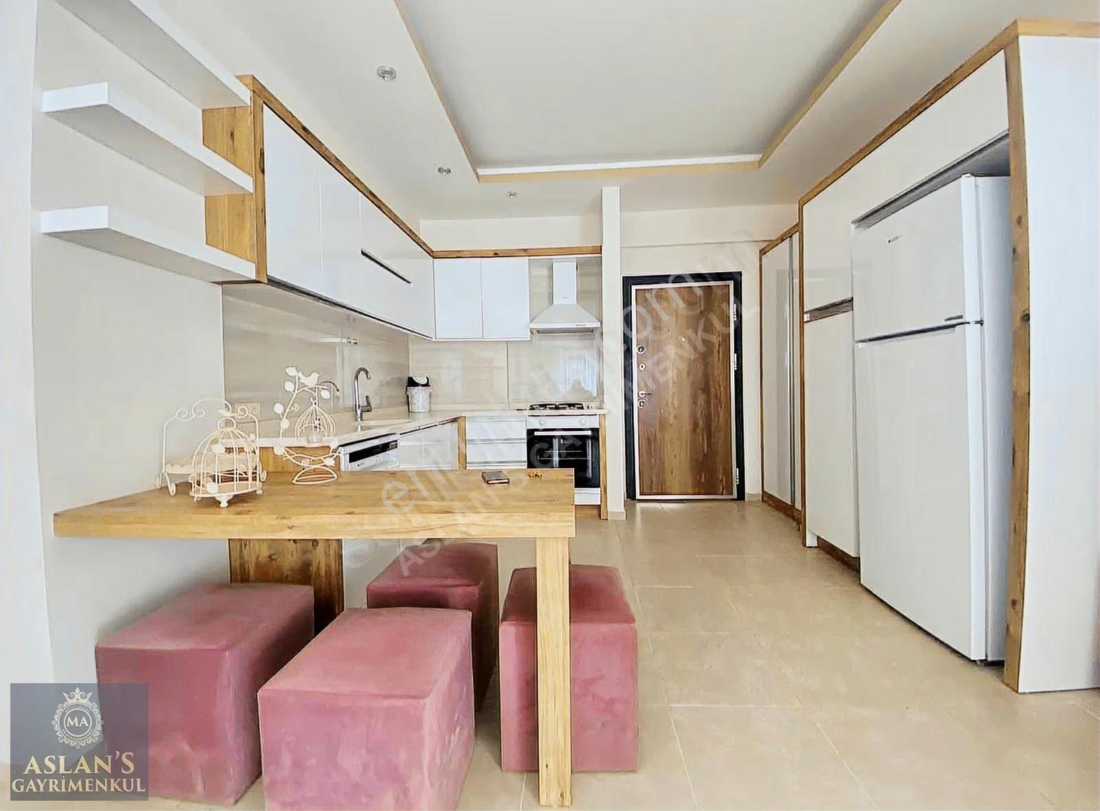 Erdemli Ayaş'ta Site İçinde Full Eşyalı Satılık 2+1 Lüks Daire - Görsel 2