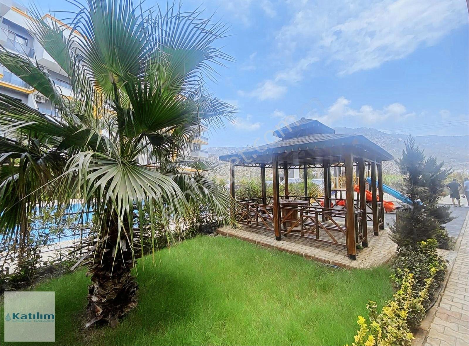Yeşilovacıkta Eşyalı Satılık Havuzlu Sıfır Daire - Görsel 15