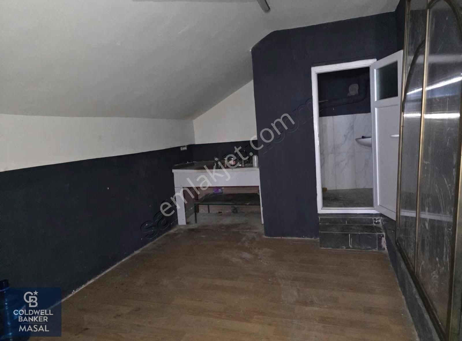 Ferhatpaşa'da 275m2 Ofisli Depo-atölye - Görsel 32