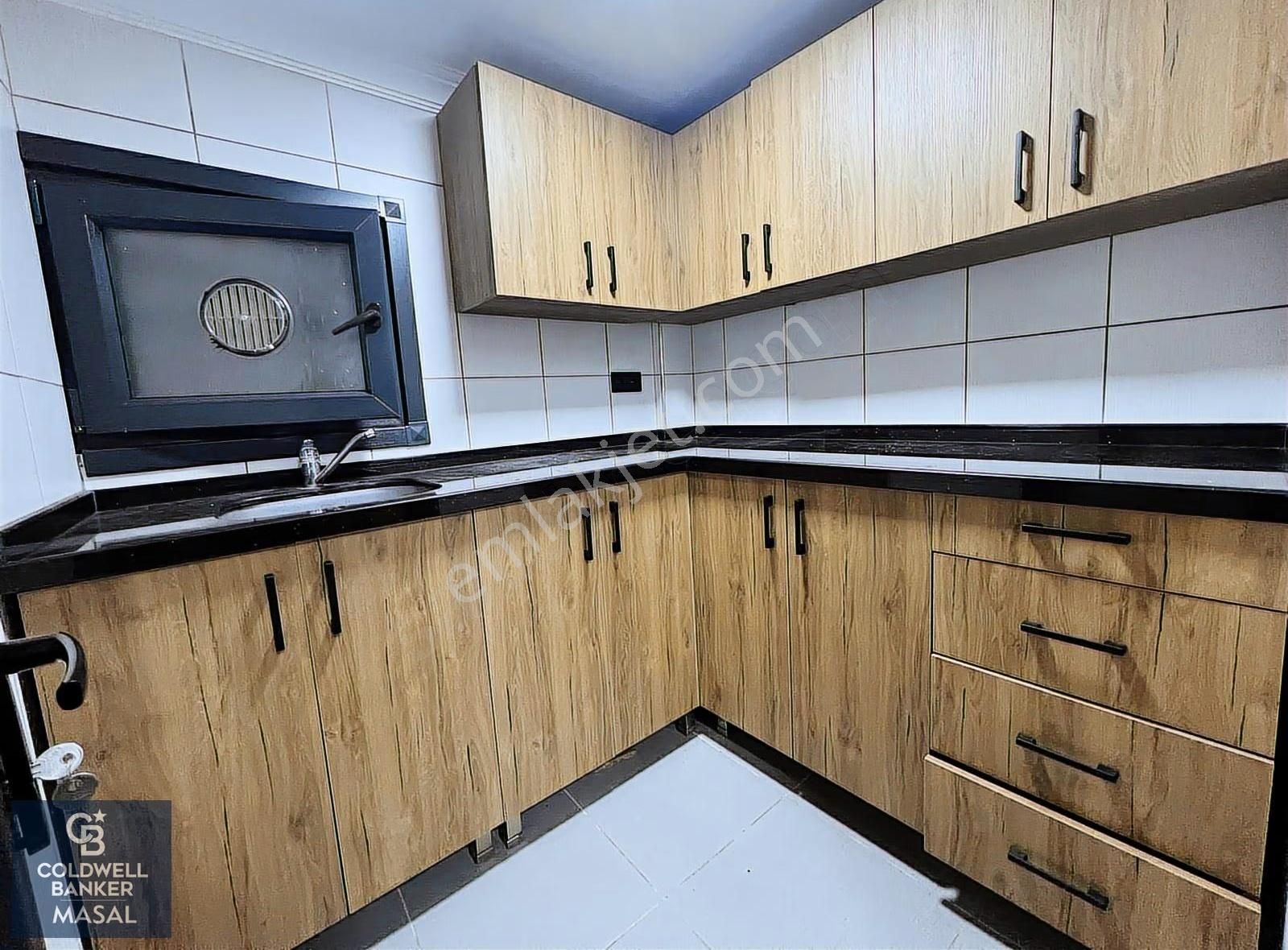 Ümraniye Esenşehir'de Kiralık Eşyalı İşyeri - Görsel 4