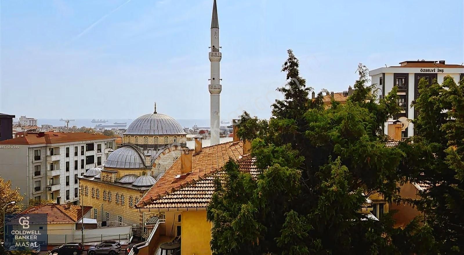 Kartal'da Satılık 3+1 Deniz Manzaralı, Ebeveyn Banyolu Cadde Üst - Görsel 17