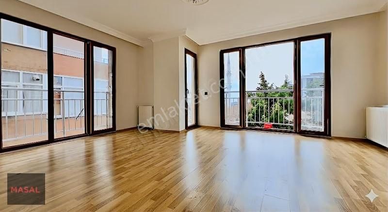 Kartal'da Satılık 3+1 Deniz Manzaralı, Ebeveyn Banyolu Cadde Üst - Görsel 3