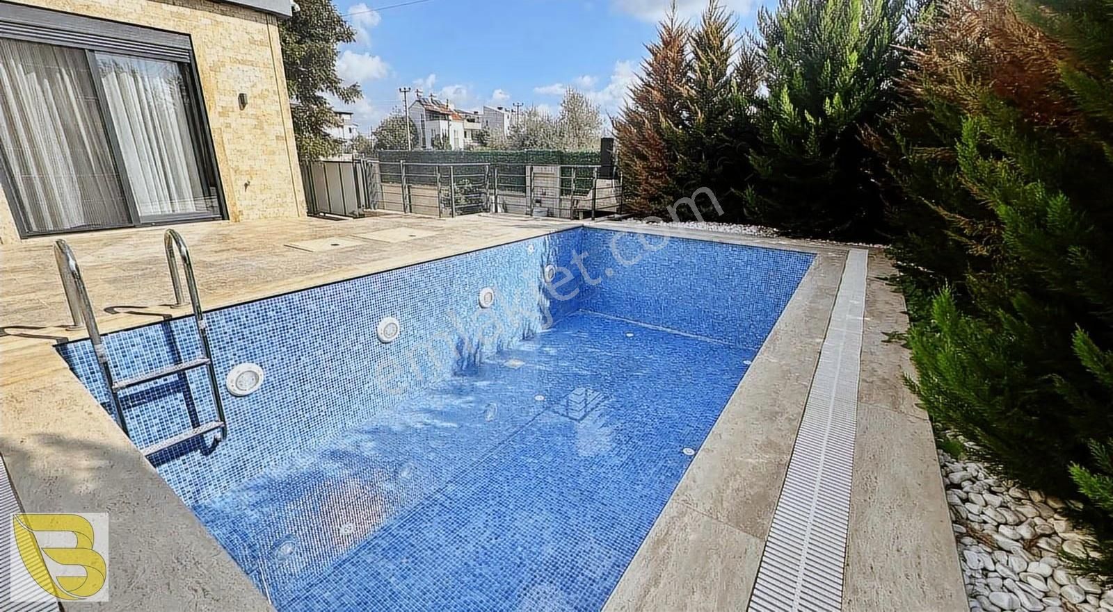 Bahçeyaka Merkezde Satılık 5+1 Müstakil Havuzlu Lüks Villa - Görsel 11