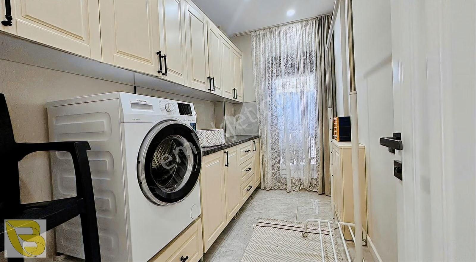 Bahçeyaka Merkezde Satılık 5+1 Müstakil Havuzlu Lüks Villa - Görsel 15