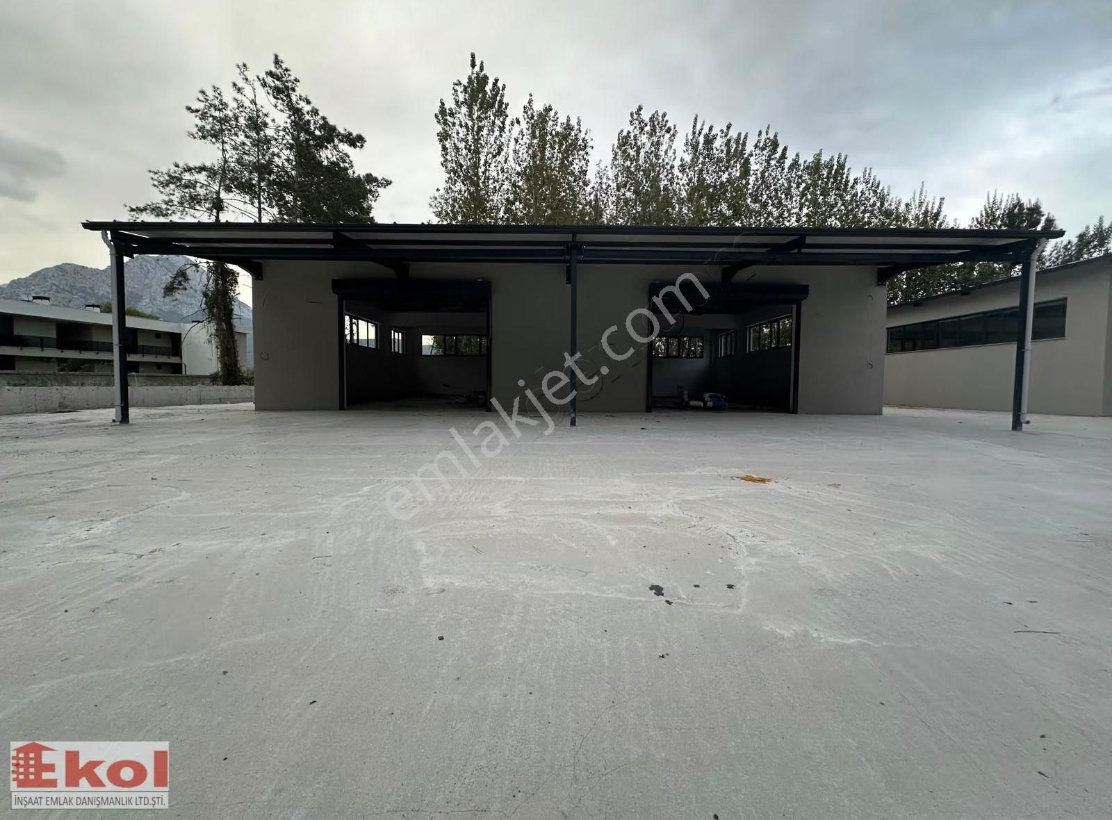 Kemer Göynük'te Satılık İşyeri,dükkan,atölye,imalathane,depo