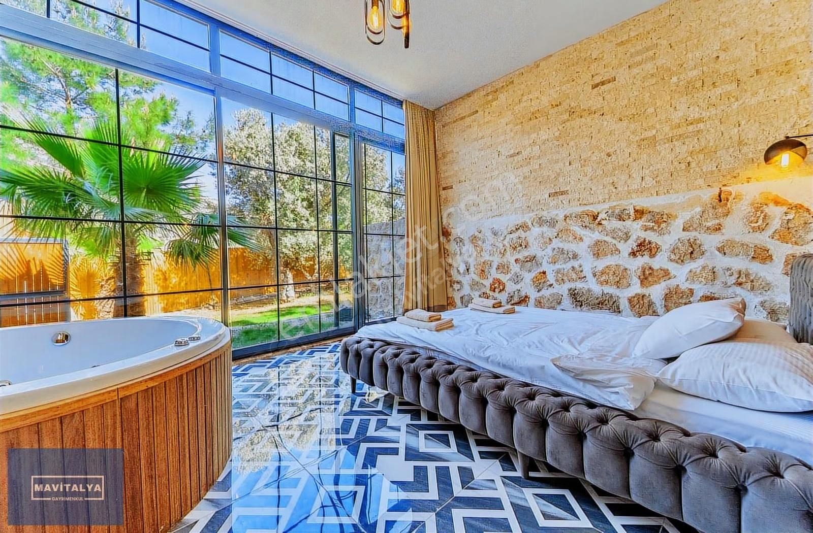 Kalkan'da Satılık 1500 M2 Arazi İçerisinde 3 Ayrı Villa Tek Tapu - Görsel 17