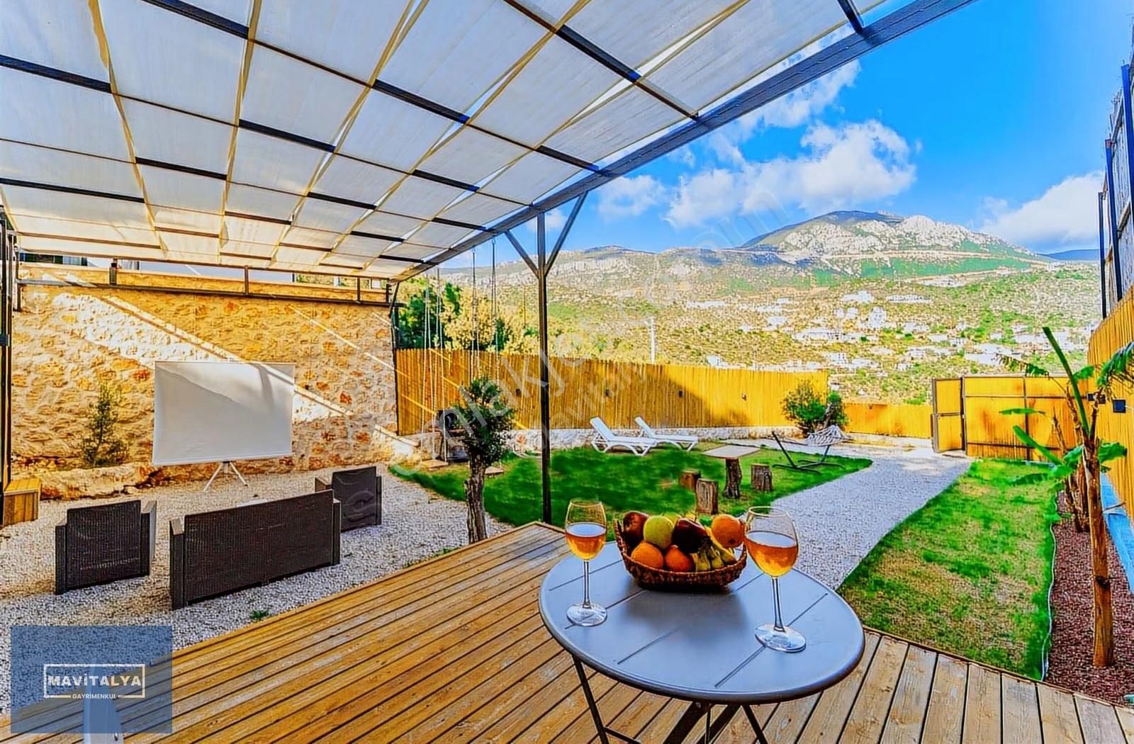 Kalkan'da Satılık 1500 M2 Arazi İçerisinde 3 Ayrı Villa Tek Tapu - Görsel 24