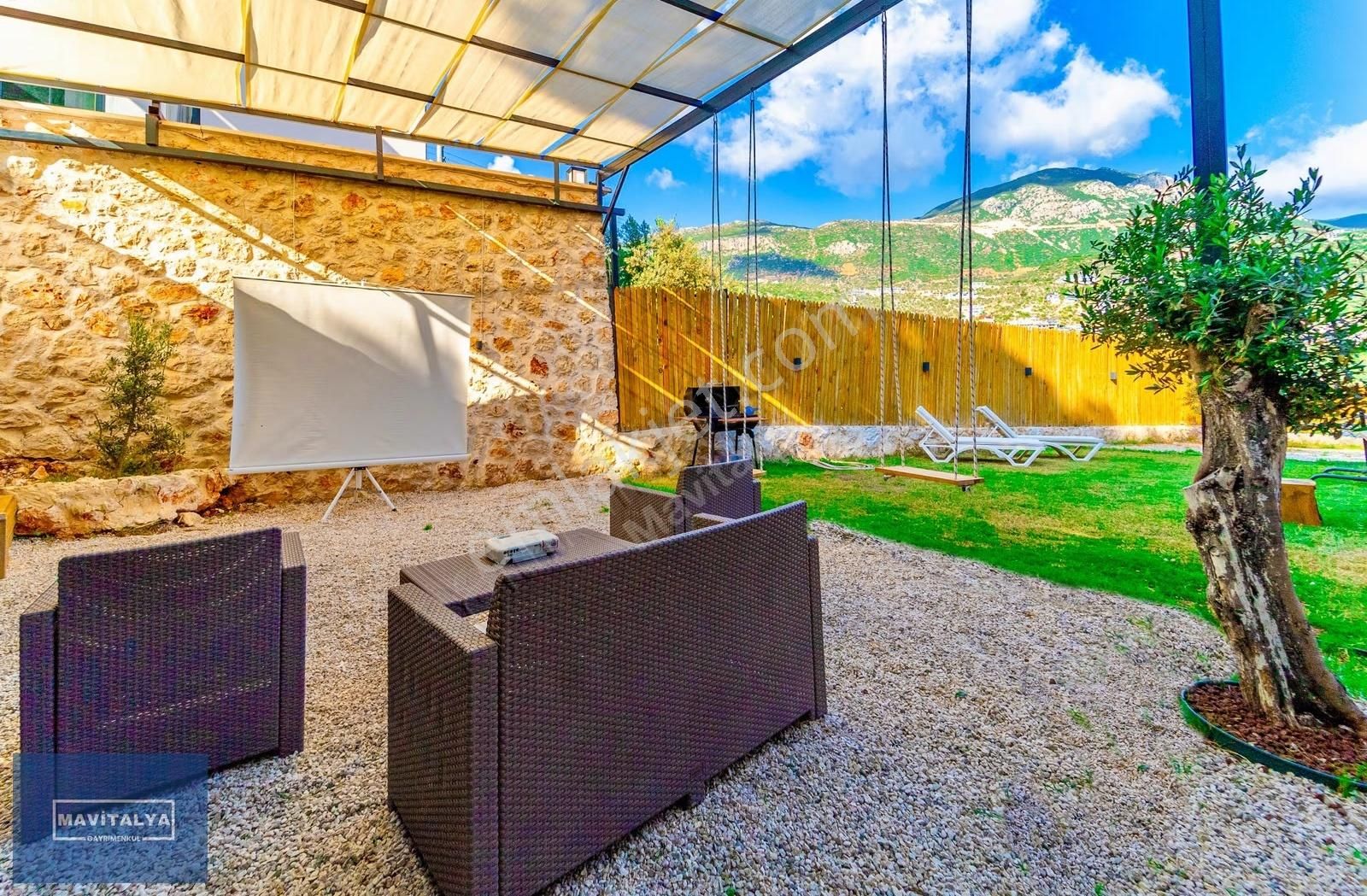Kalkan'da Satılık 1500 M2 Arazi İçerisinde 3 Ayrı Villa Tek Tapu - Görsel 23