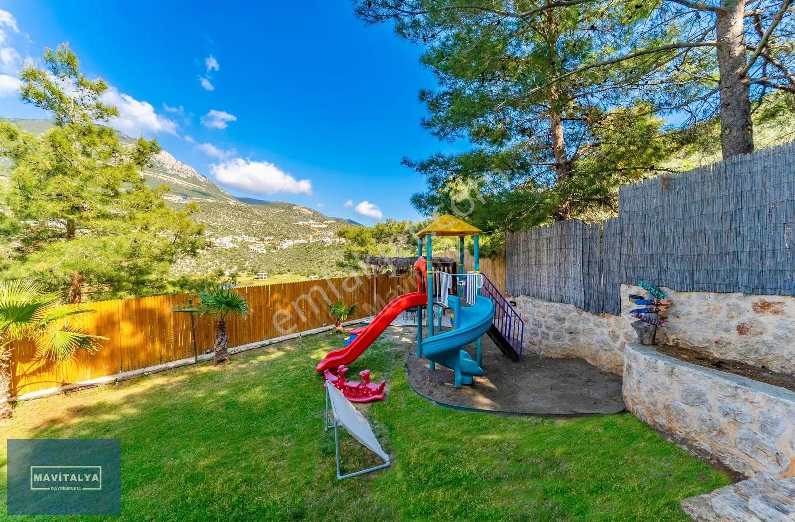 Kalkan'da Satılık 1500 M2 Arazi İçerisinde 3 Ayrı Villa Tek Tapu - Görsel 18