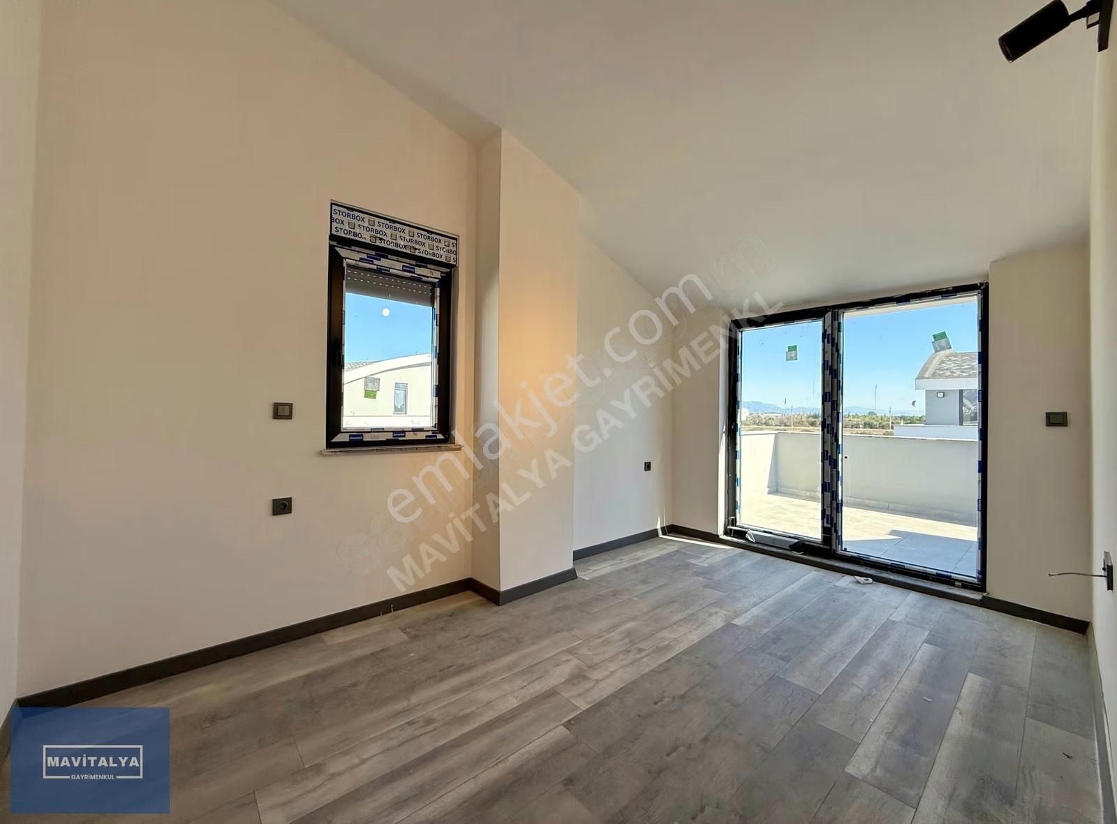 Altınkale'de Kiralık Site İçerisinde 5+1 Asansörlü Sıfır Villa - Görsel 27