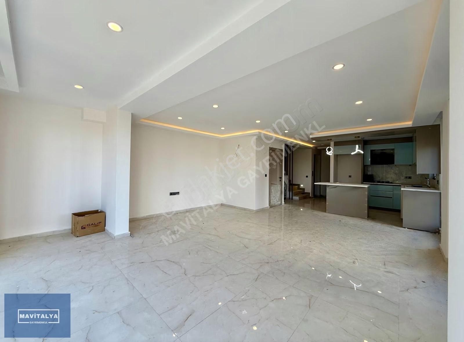 Altınkale'de Kiralık Site İçerisinde 5+1 Asansörlü Sıfır Villa - Görsel 20