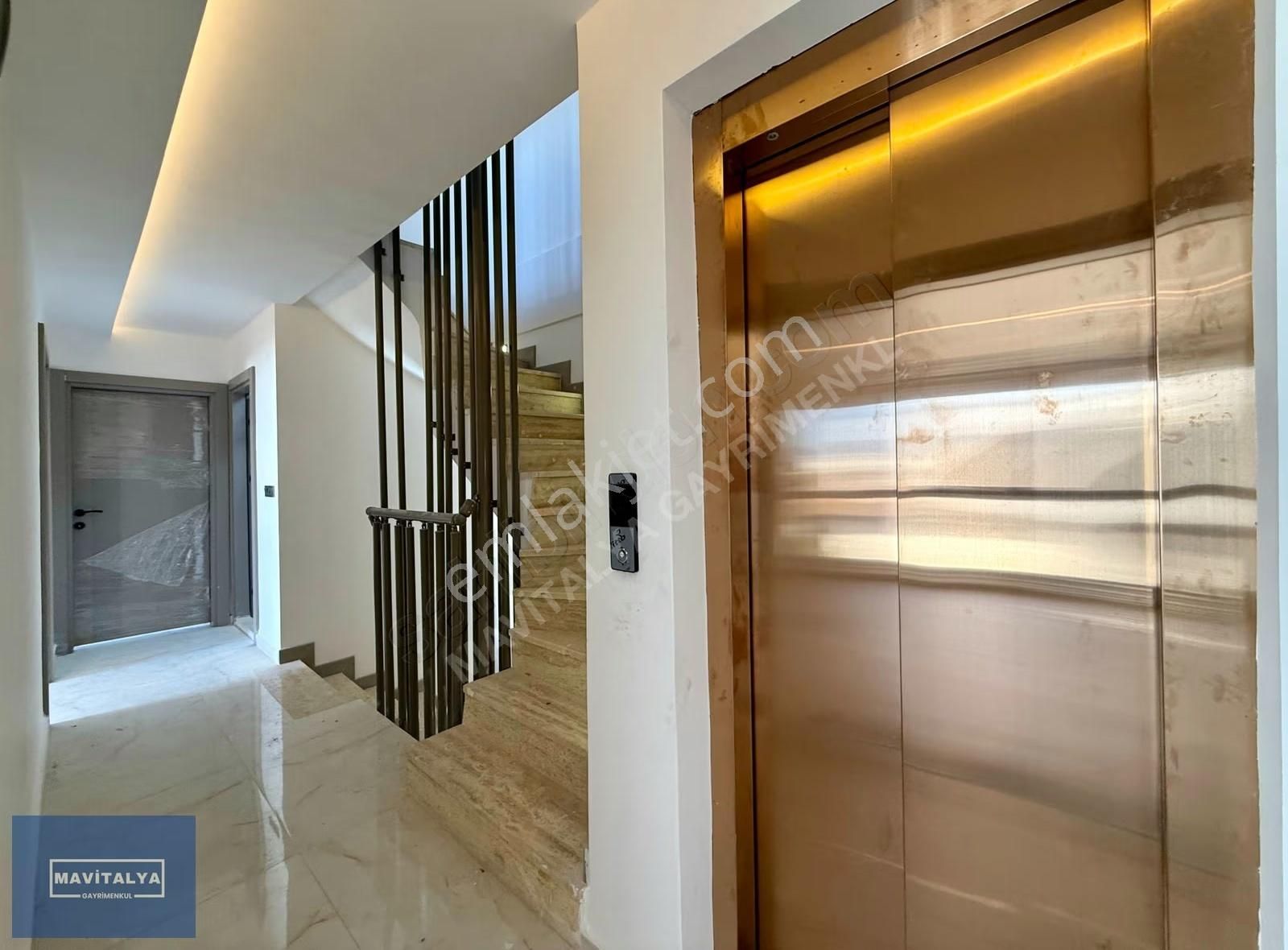 Altınkale'de Kiralık Site İçerisinde 5+1 Asansörlü Sıfır Villa - Görsel 10