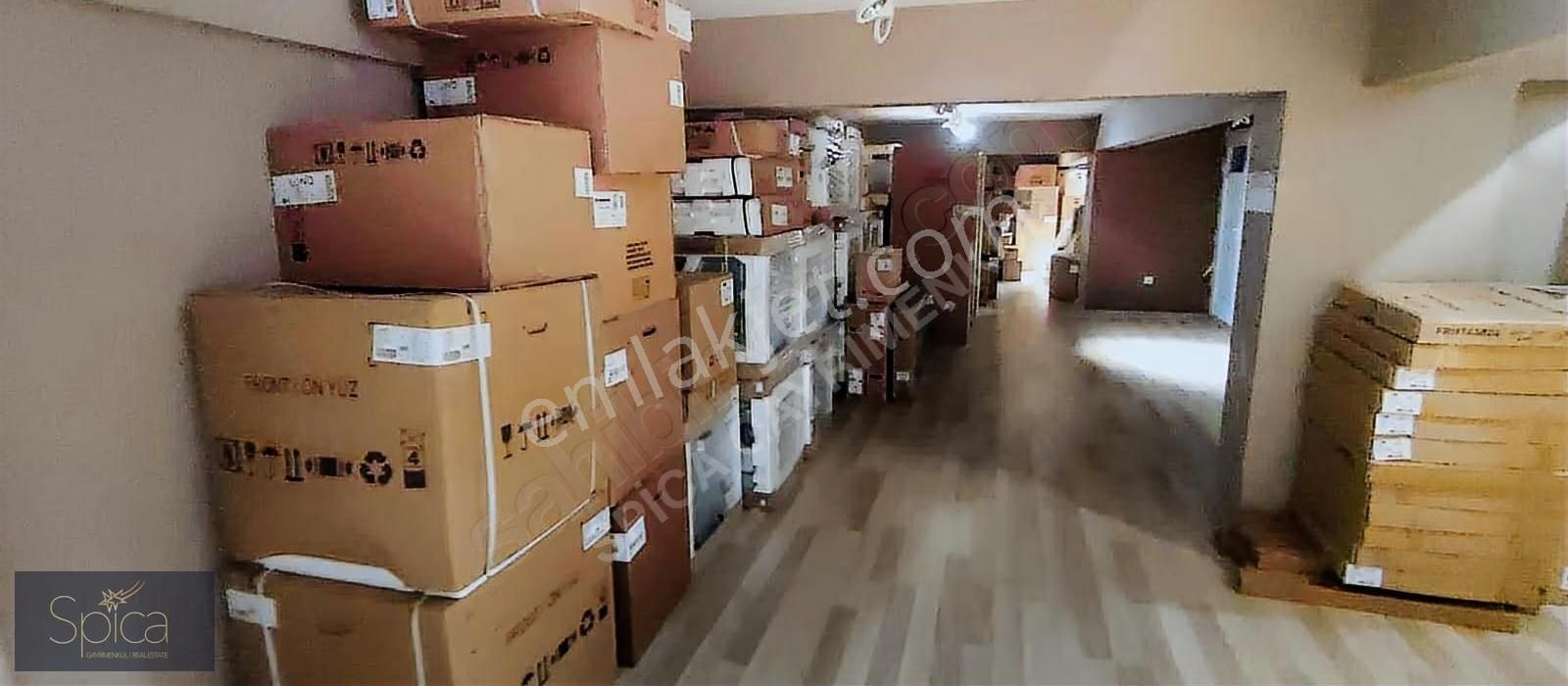 Aliağanın En İşlek Noktasında Satılık Ticari Gayrimenkul - Görsel 14