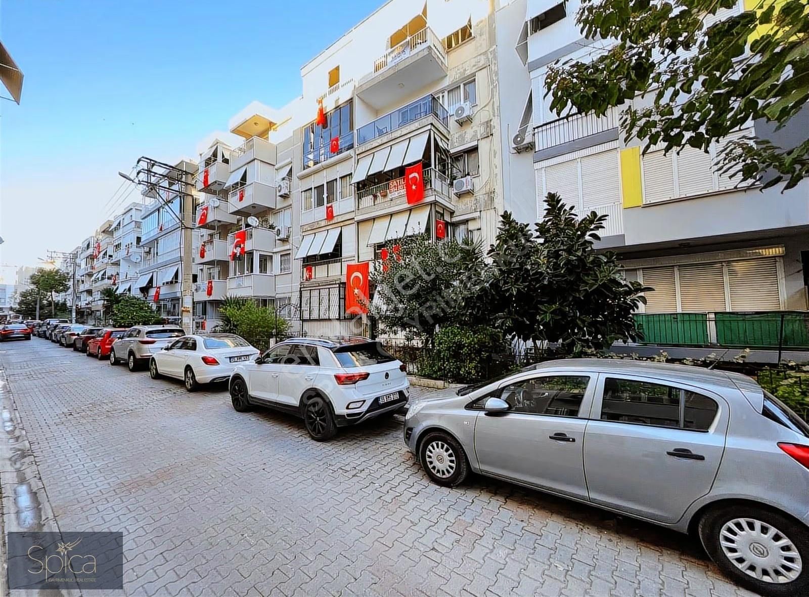 Karşıyaka Aksoy Satılık 3+1 Daire