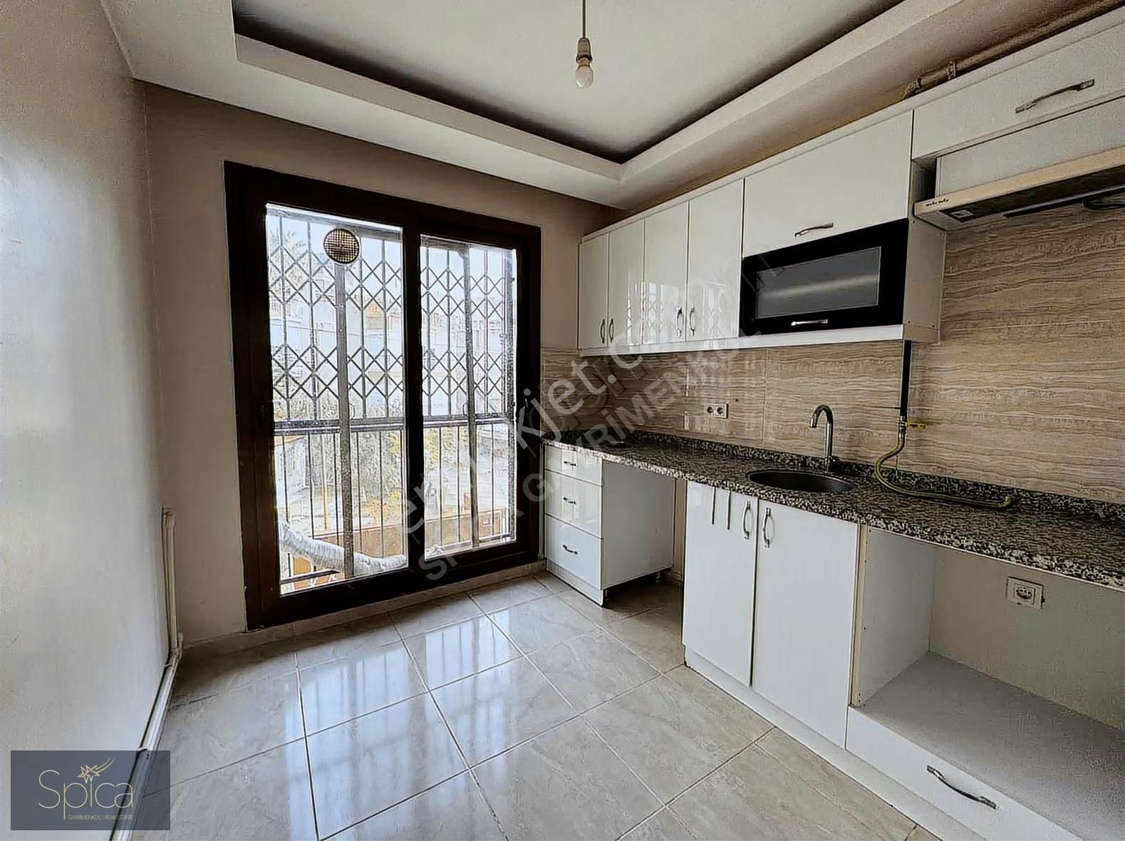 Bayraklı Gümüşpala Mah.terasından Deniz Manzaralı Kiralık 3+1 - Görsel 22