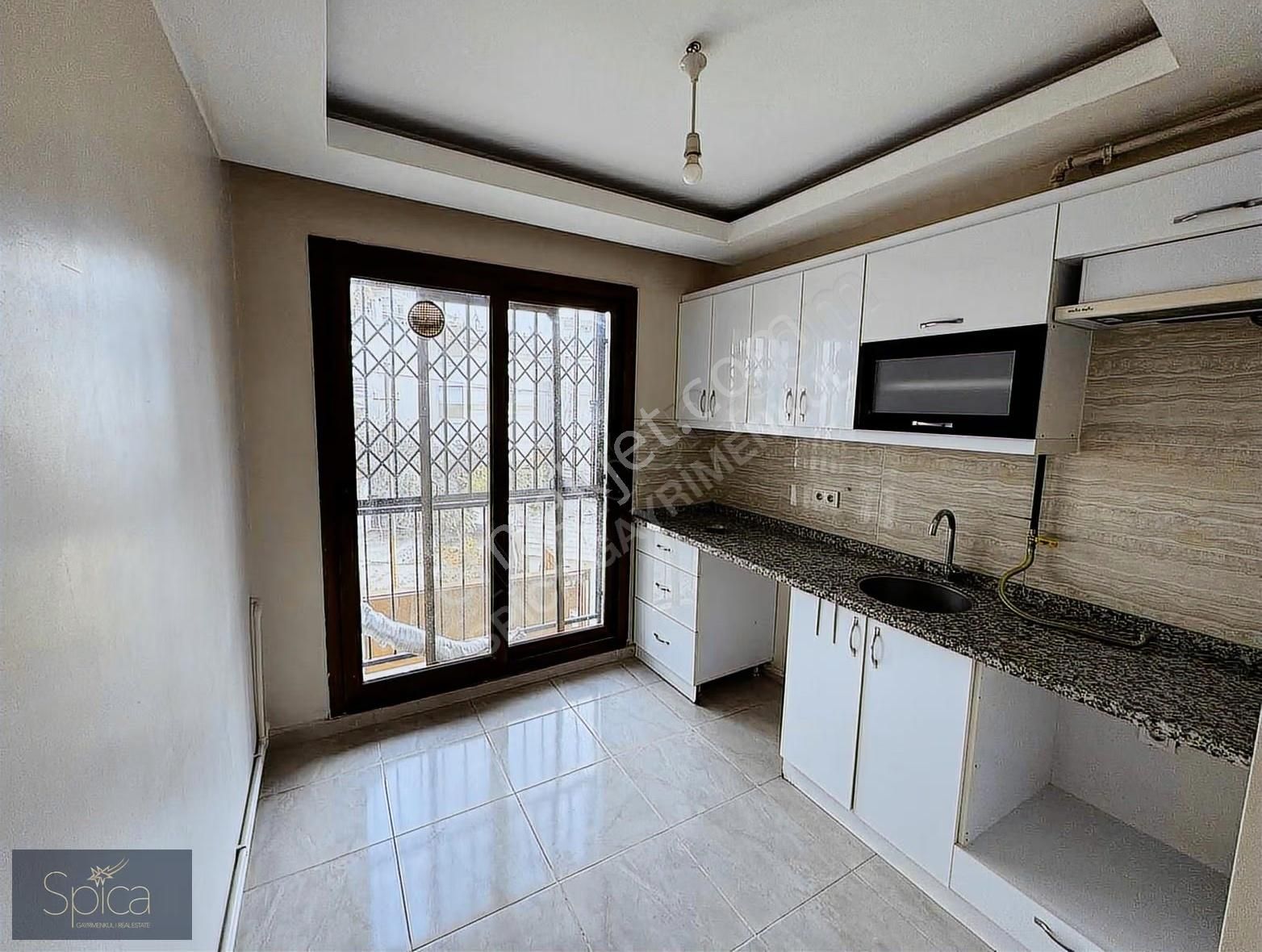 Bayraklı Gümüşpala Mah.terasından Deniz Manzaralı Kiralık 3+1 - Görsel 12