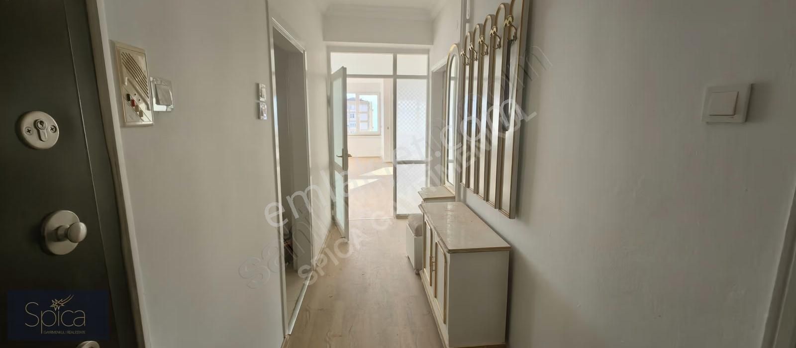 İzmir Karşıyaka Emlak Konut Bloklarında Kiralık 3+1 Daire - Görsel 19