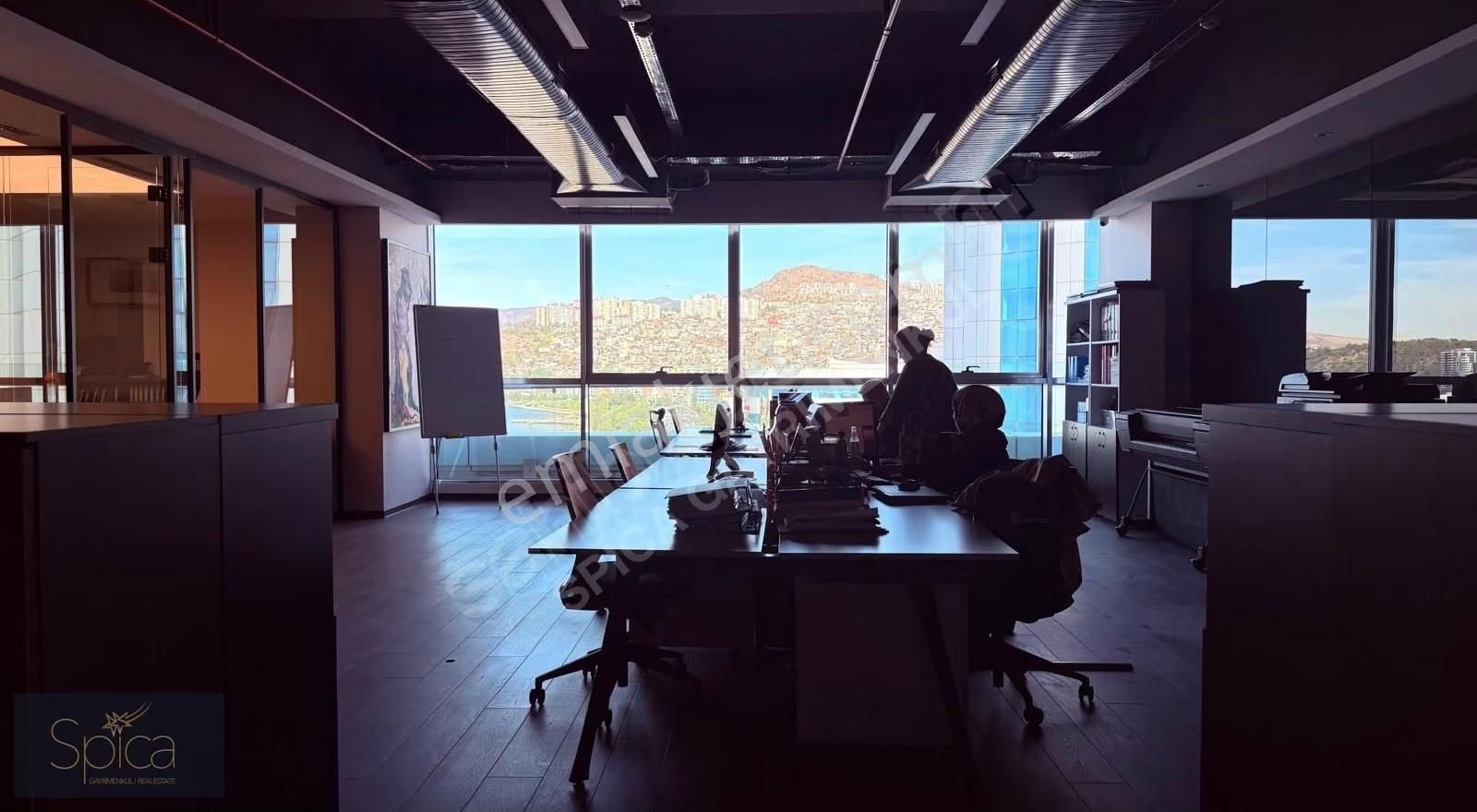 Bayraklı Megapolde Komple Tadilatlı Kiralık Ofis - Görsel 4