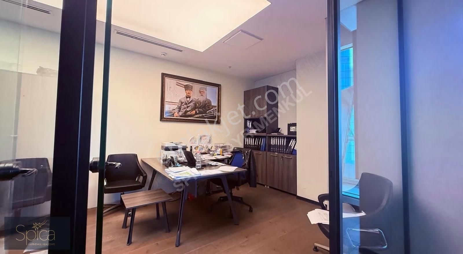 Bayraklı Megapolde Komple Tadilatlı Kiralık Ofis - Görsel 13