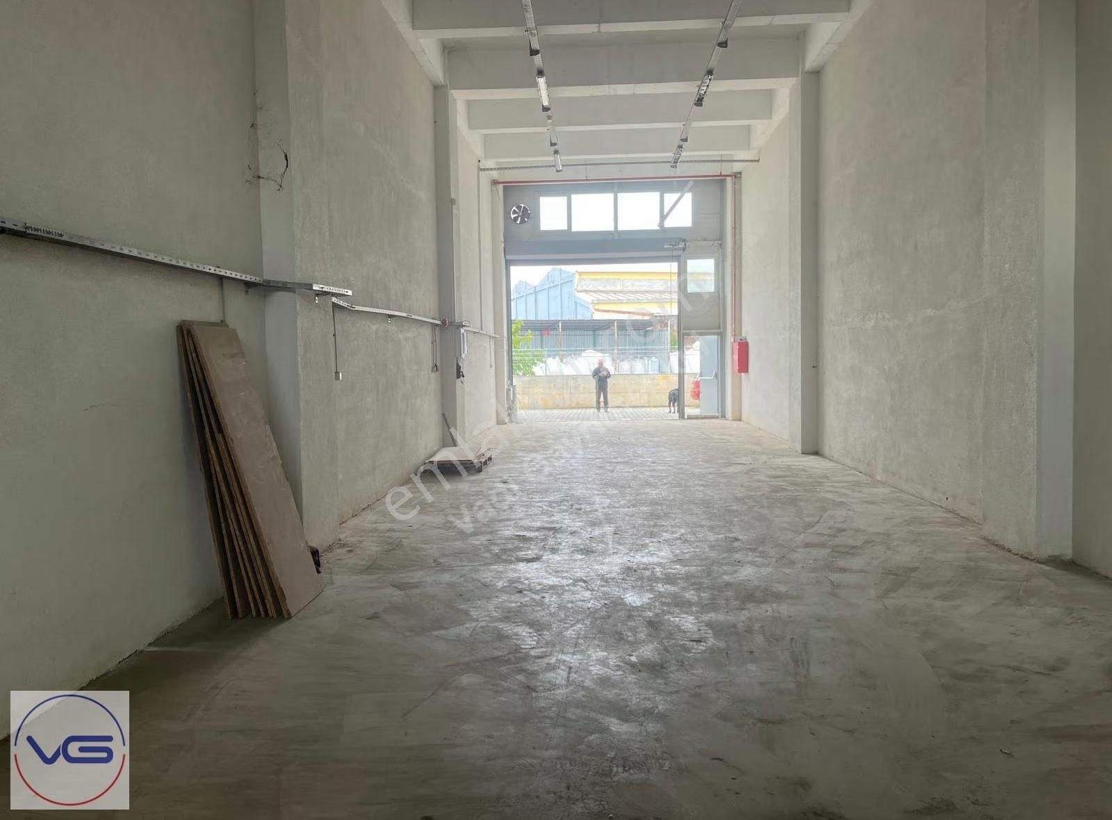 Tuzla Orhanlı Kiralik Kdv Avantajlı 180 M2 İmalathane & Atölye