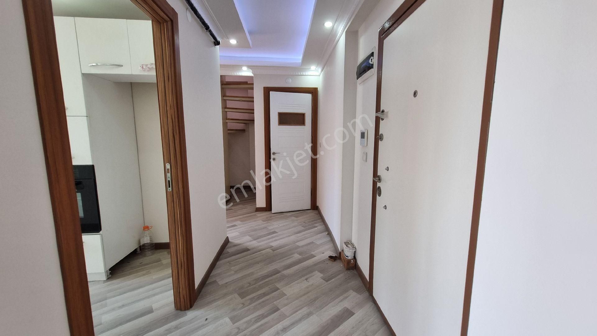 Avcılar'da Sıfır Kullanım Geniş Dubleks Daire 160 M² Net 3+2 - Görsel 21