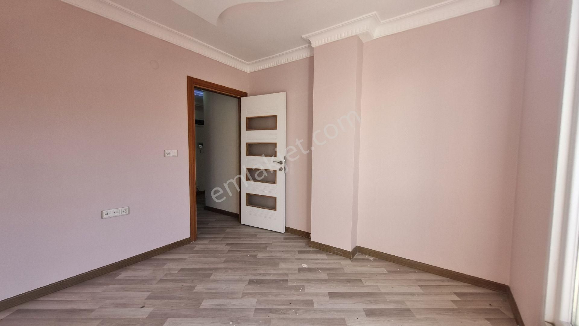 Avcılar'da Sıfır Kullanım Geniş Dubleks Daire 160 M² Net 3+2 - Görsel 18