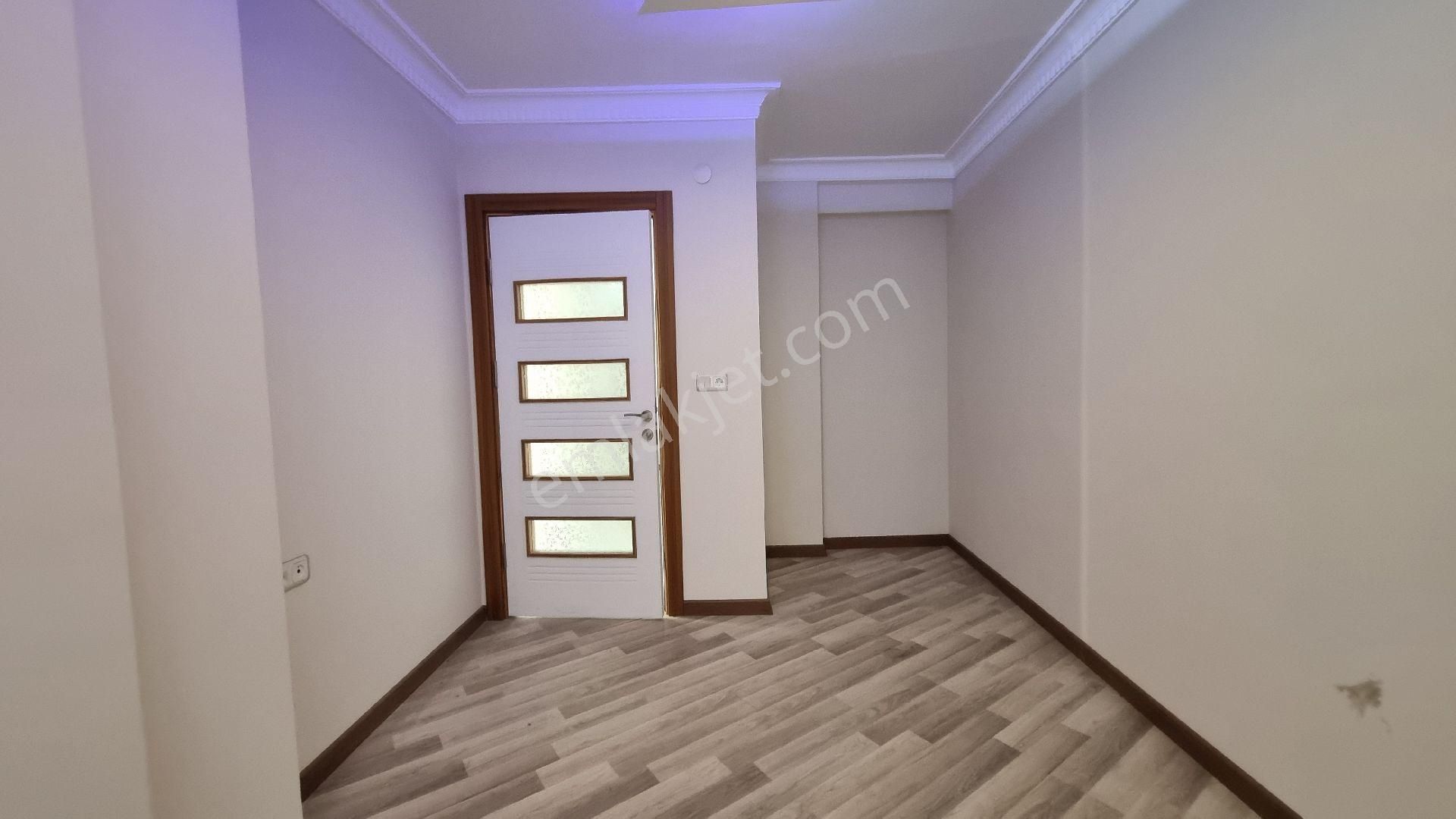 Avcılar'da Sıfır Kullanım Geniş Dubleks Daire 160 M² Net 3+2 - Görsel 13