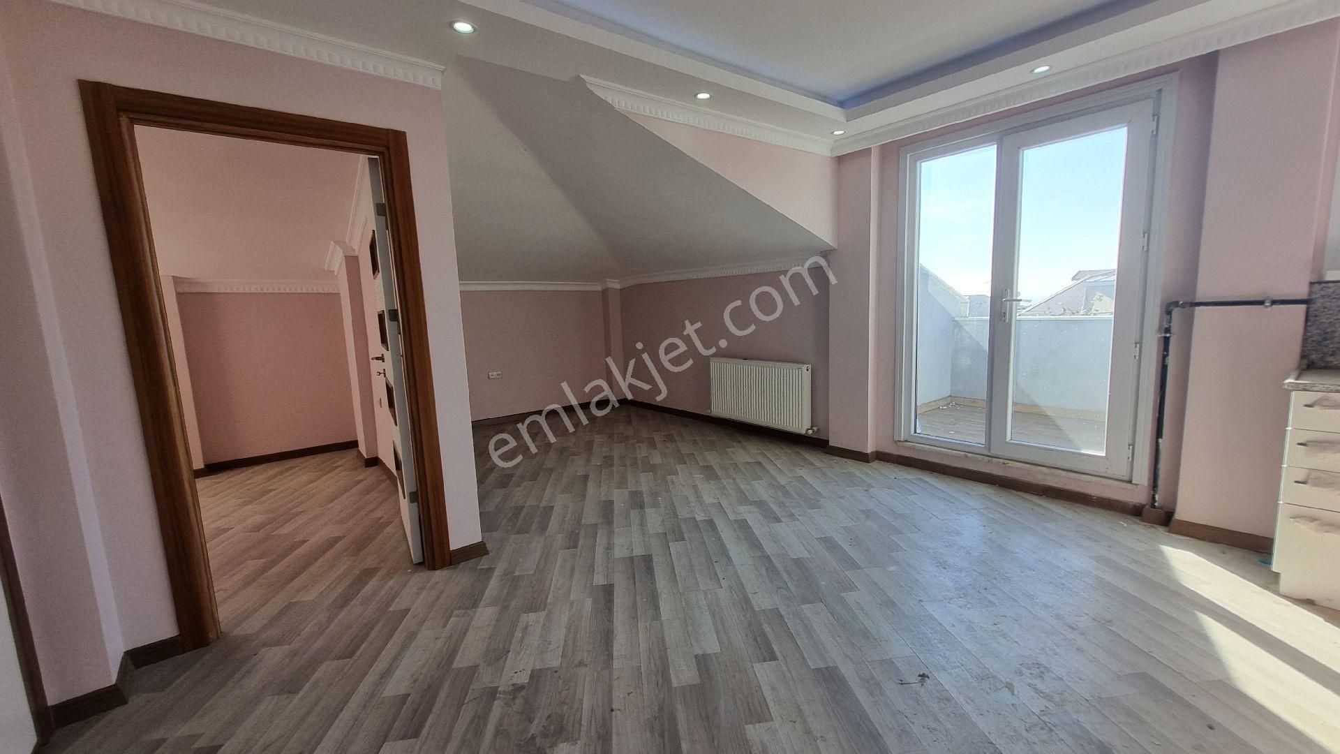 Avcılar'da Sıfır Kullanım Geniş Dubleks Daire 160 M² Net 3+2 - Görsel 23
