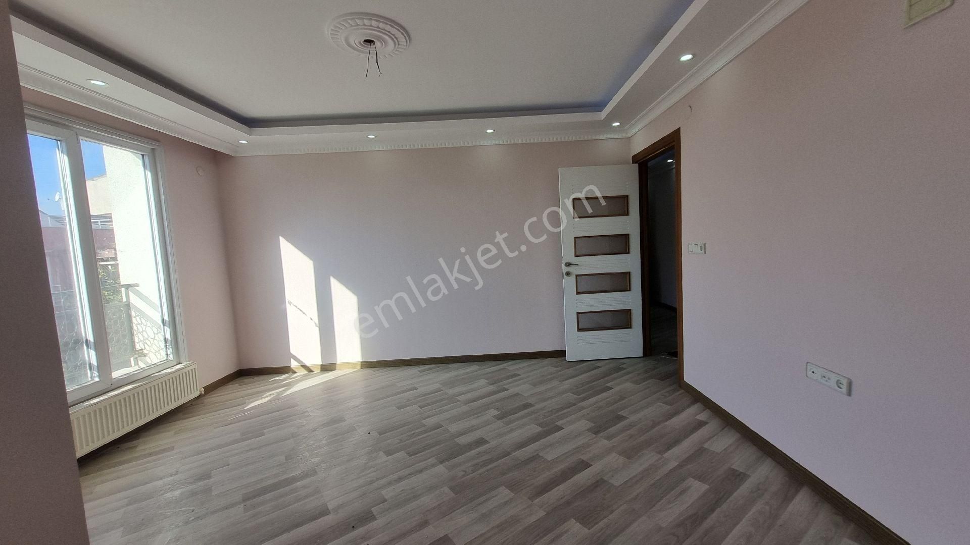Avcılar'da Sıfır Kullanım Geniş Dubleks Daire 160 M² Net 3+2 - Görsel 4