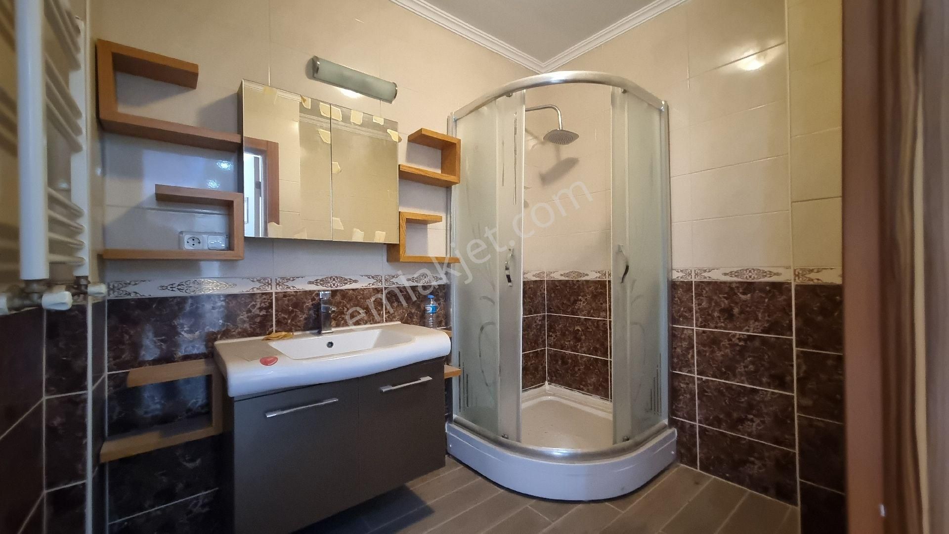 Avcılar'da Sıfır Kullanım Geniş Dubleks Daire 160 M² Net 3+2 - Görsel 33