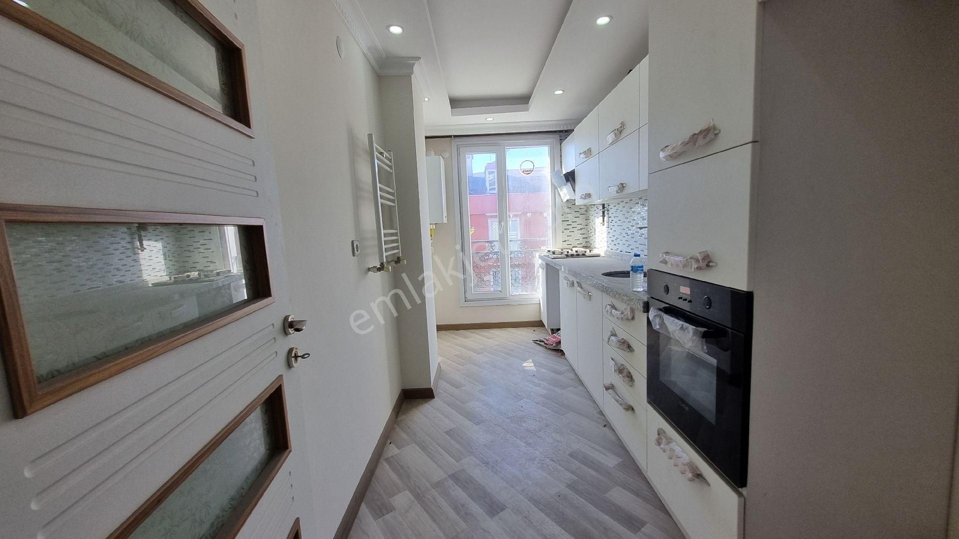 Avcılar'da Sıfır Kullanım Geniş Dubleks Daire 160 M² Net 3+2 - Görsel 9