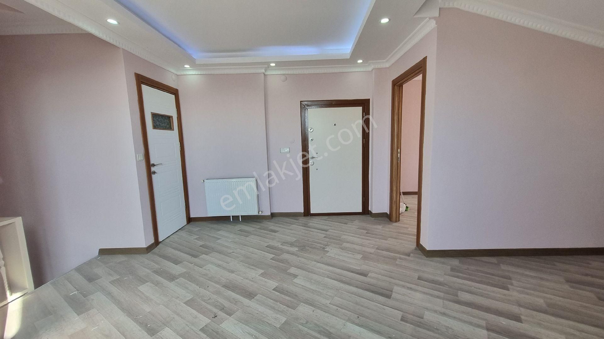Avcılar'da Sıfır Kullanım Geniş Dubleks Daire 160 M² Net 3+2 - Görsel 25