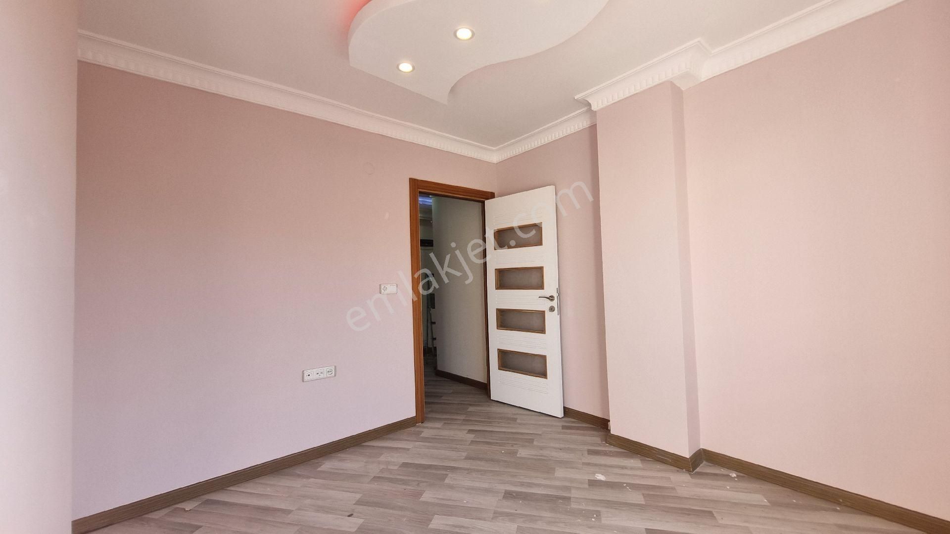 Avcılar'da Sıfır Kullanım Geniş Dubleks Daire 160 M² Net 3+2 - Görsel 20
