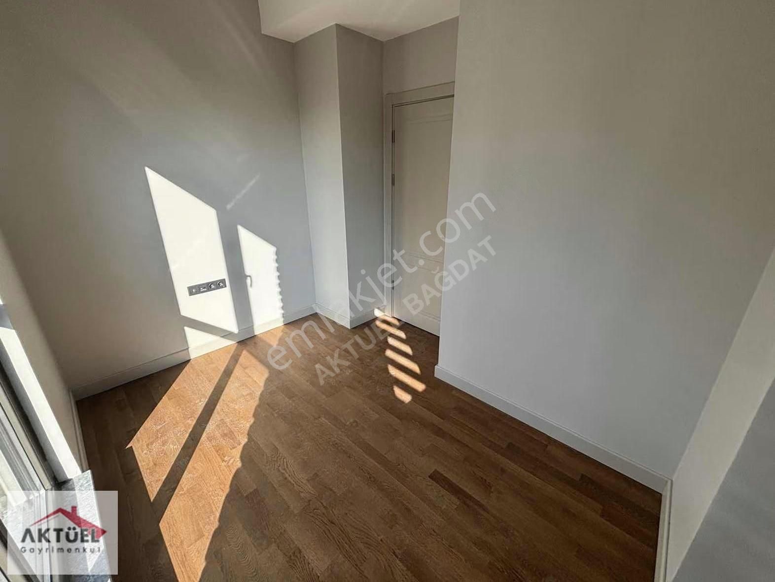 Göztepede Özgürlük Parkına Komşu 135 M2 Sıfır Bina Ebeveynli 3+1 - Görsel 30