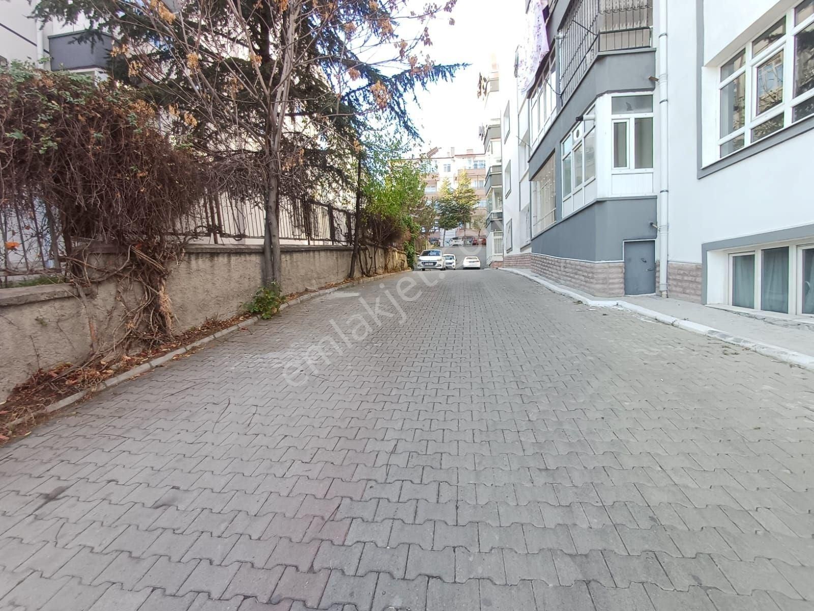 Keçiören Turyap'tangüçlükaya Mah. Uzunköprü Sokakta 3+1 Ara Kat - Görsel 9