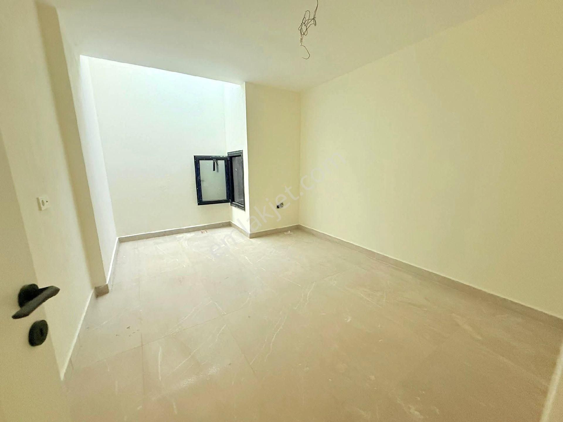 Kuşadasında Yaz-kış Oturmaya Uygun Özel Havuzlu 5+1 Sıfır Villa - Görsel 17