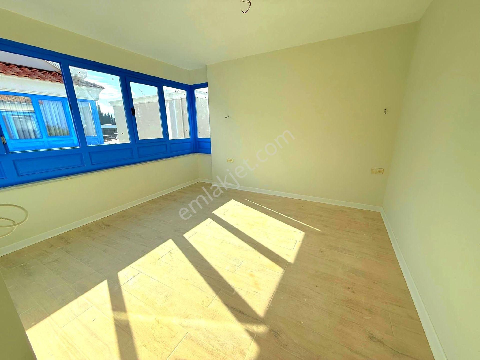 Kuşadasında Yaz-kış Oturmaya Uygun Özel Havuzlu 5+1 Sıfır Villa - Görsel 29