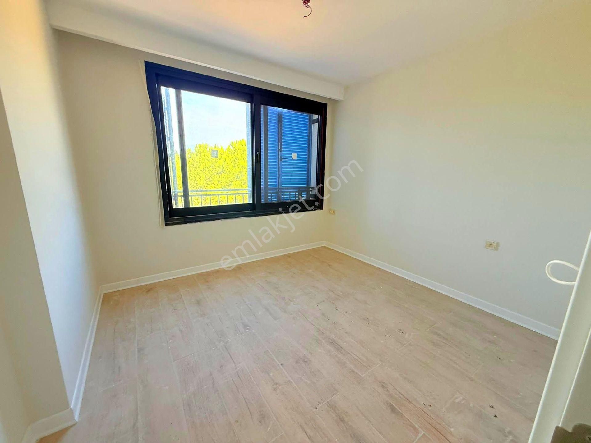 Kuşadasında Yaz-kış Oturmaya Uygun Özel Havuzlu 5+1 Sıfır Villa - Görsel 26